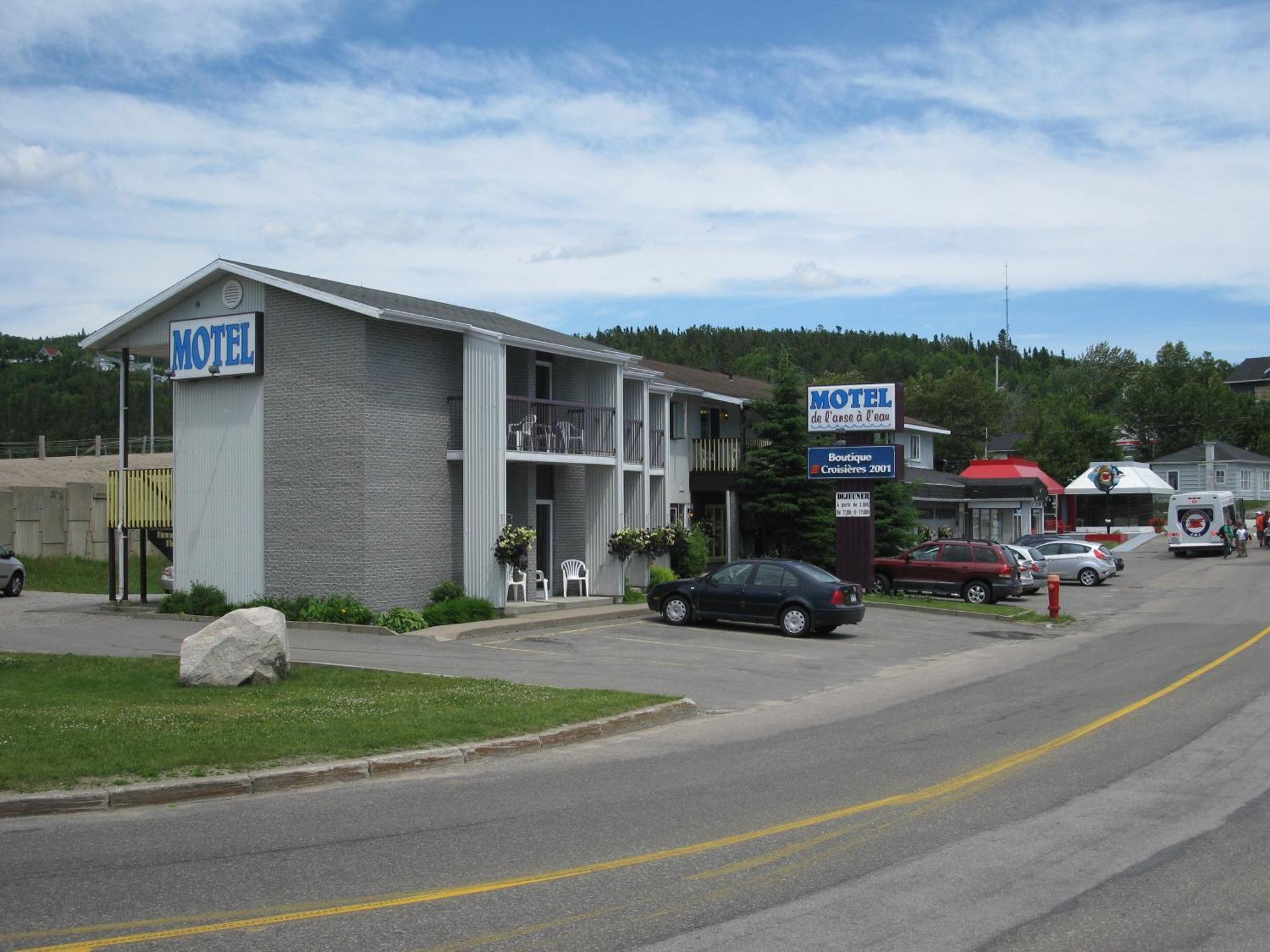 De L'anse A L'eau Motel Tadoussac